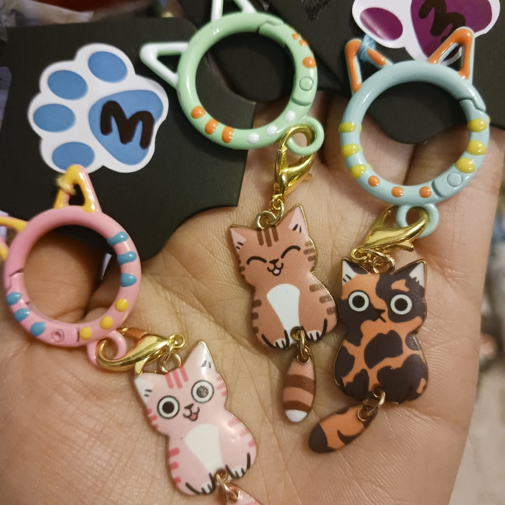 Cute Cat Keychains Set